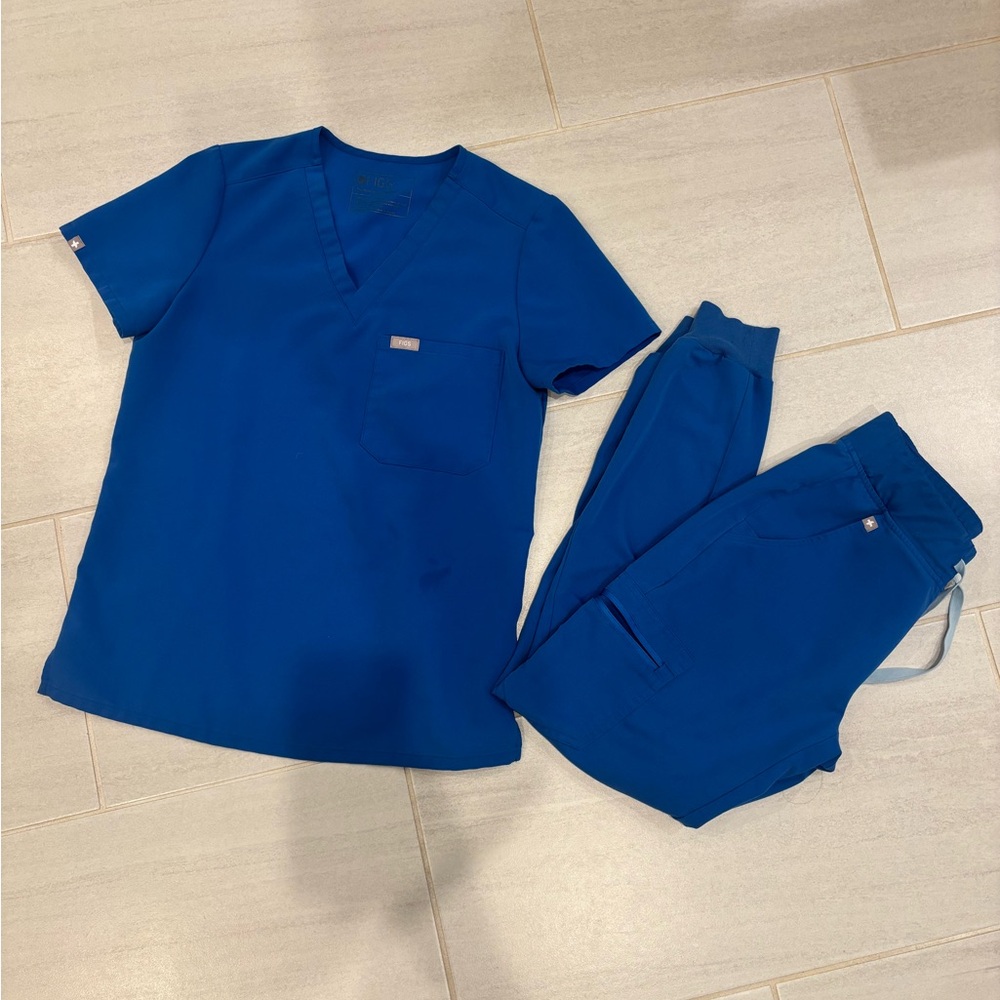 FIGS ROYAL BLUE XS SCRUB SET